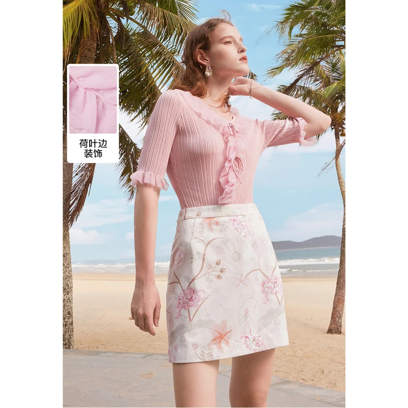 MISSCOCOON【薄荷曼波摩登浪漫】夏新款欧根纱荷叶边V领针织衫