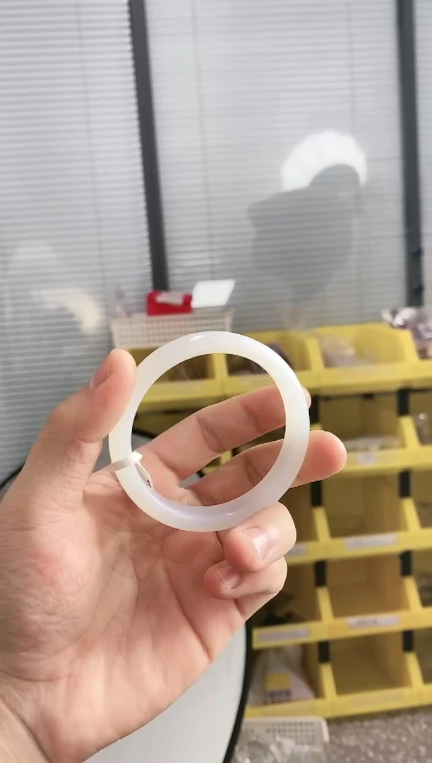 【闪购商品】玛瑙/玉髓手镯未镶嵌手镯58圈口4515