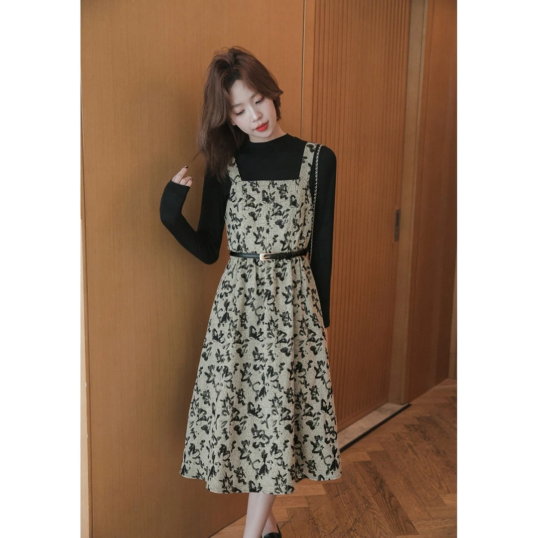 【今日福利】小谷粒设计感法式背带裙女春秋款气质收腰显瘦复古提花