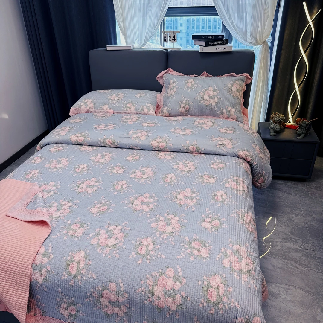 轻奢高级款双面纯棉花边工艺高温砂洗绗缝夹棉床盖榻榻米三件套