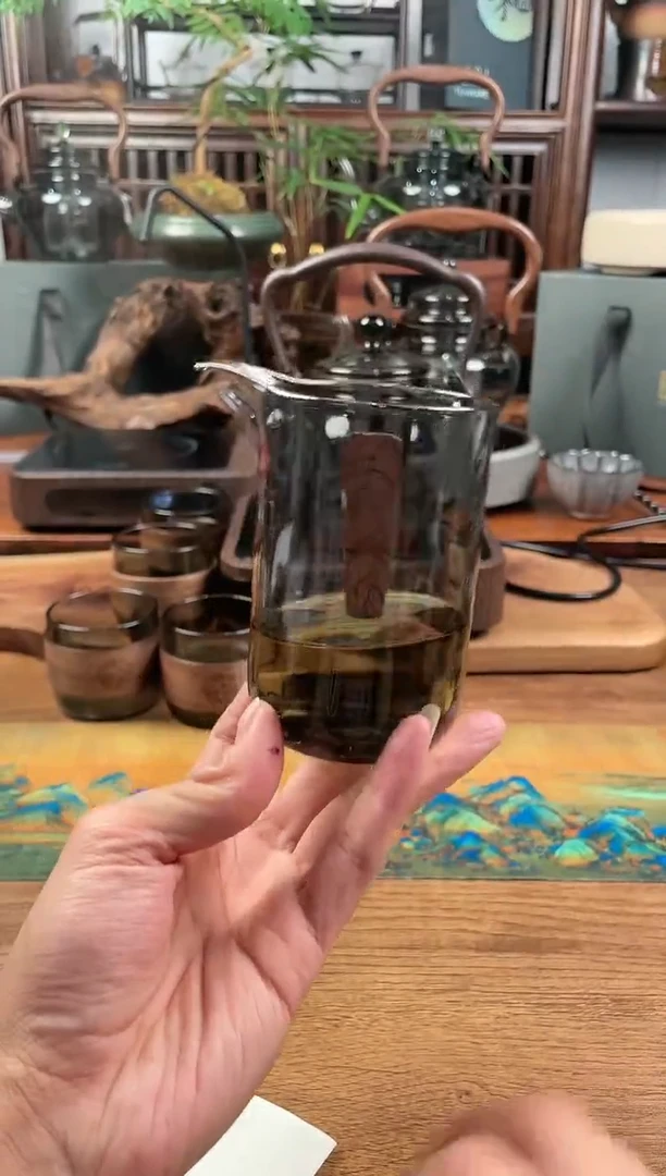 【闪购商品】玻璃1111