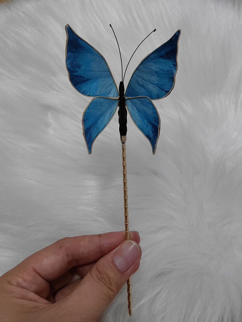 蝴蝶(小自在蝶)，非遗绒花，长约6公分