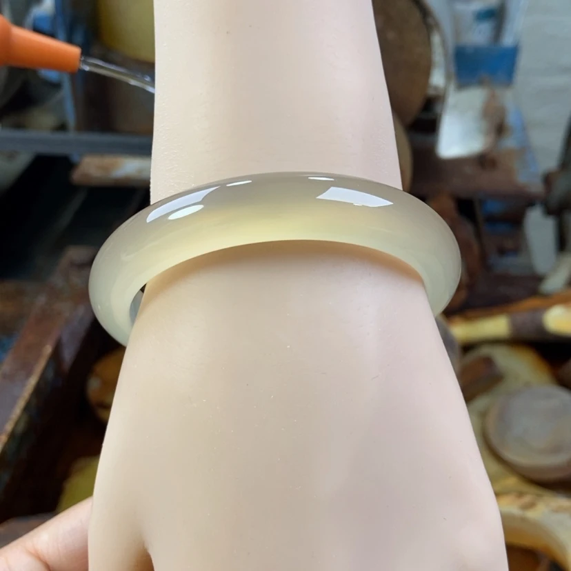 【闪购商品】玛瑙/玉髓手镯未镶嵌阿*
