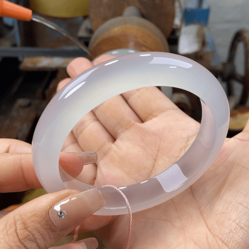 【闪购商品】玛瑙/玉髓手镯未镶嵌果**迎