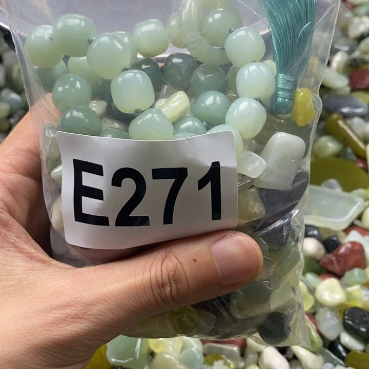 蛇纹石玉鱼缸石未镶嵌