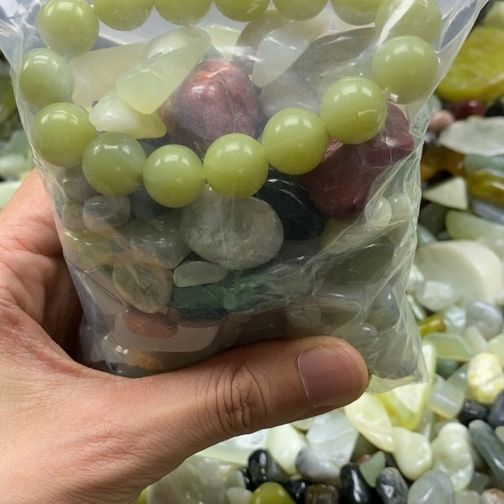 蛇纹石玉鱼缸石未镶嵌