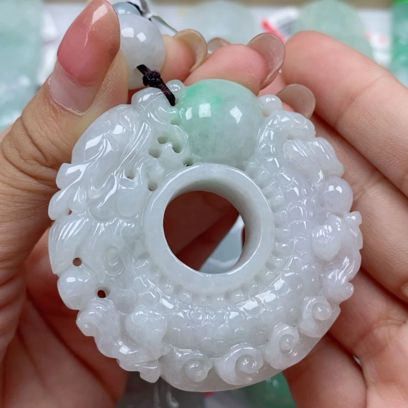 【闪购商品】翡翠颈饰未镶嵌绿**生天然a货翡翠