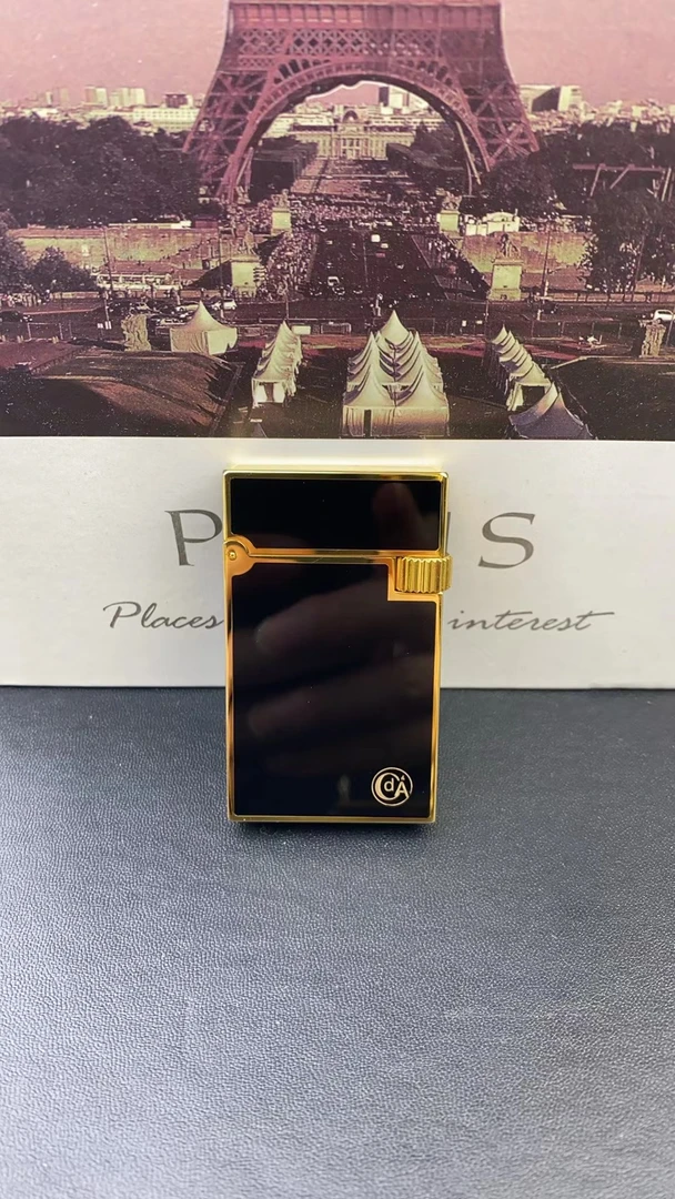 凯兰帝   纯黑大漆(手感丝滑）  经典  朗声打火机