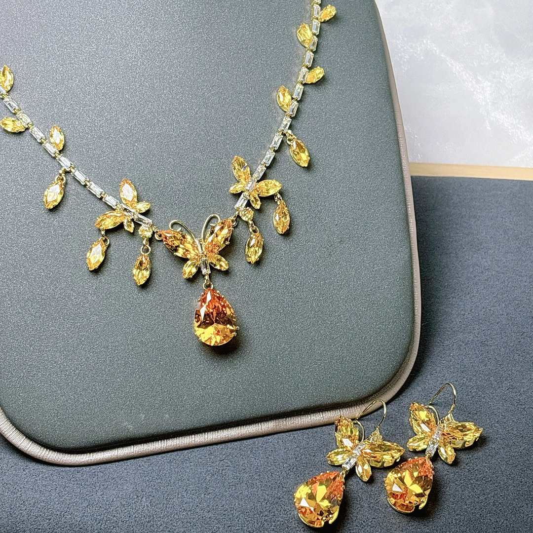 高定设计轻奢时尚吊坠-C134