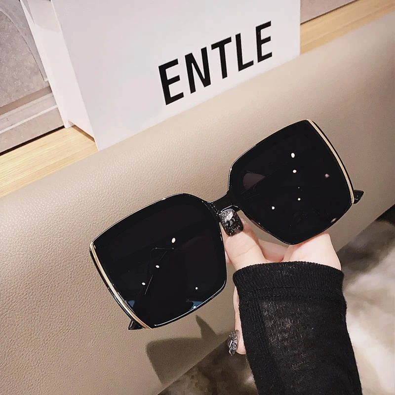 网红墨镜2023新款潮遮阳太阳镜女士防紫外线黑色眼镜防晒大框复古