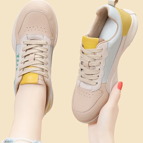 轻便软底休闲运动板鞋女爆款2023春秋季新款百搭旅游真皮阿甘鞋子
