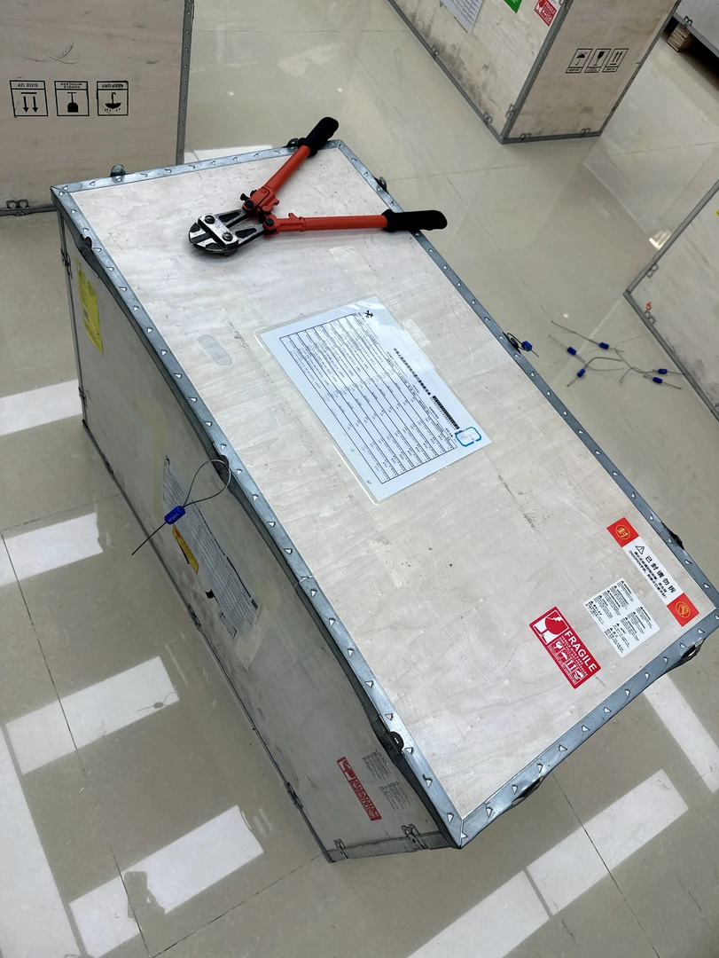 JBZZ全新未使用恭喜开业线上男表9