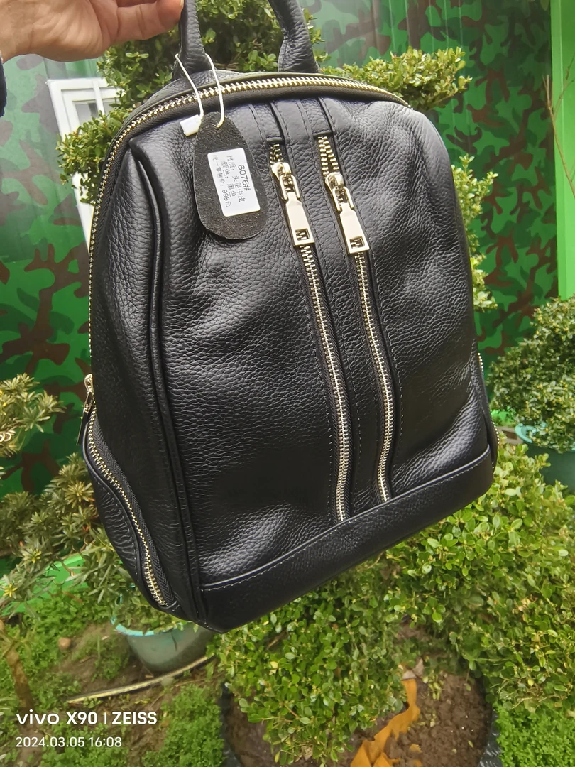 头层牛皮休闲女款黑色高档学生双肩背包百搭时尚真皮女士质感