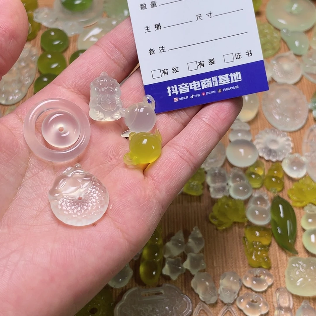 【闪购商品】蛇纹石玉吊坠未镶嵌a***e