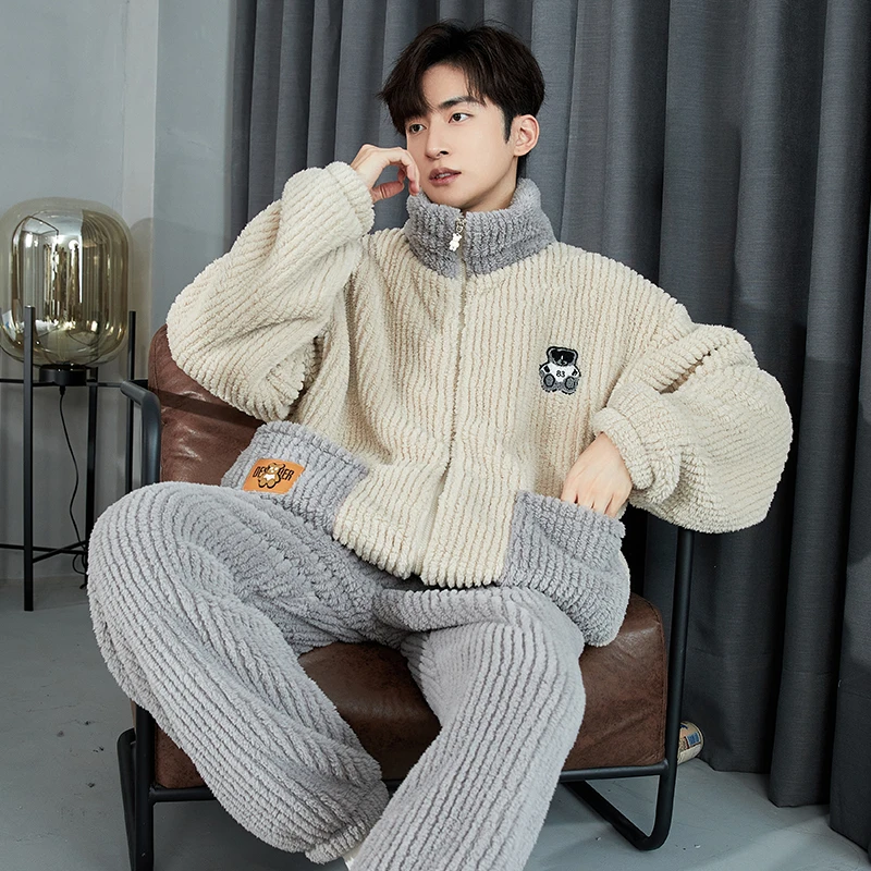 秋冬款加绒保暖珊瑚绒睡衣冬季睡衣男士加厚简约宽松大码家居服