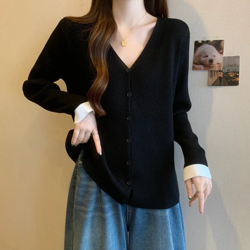 大码遮肚子长袖V领针织开衫女春秋新款胖妹妹显瘦百搭上衣打底衫