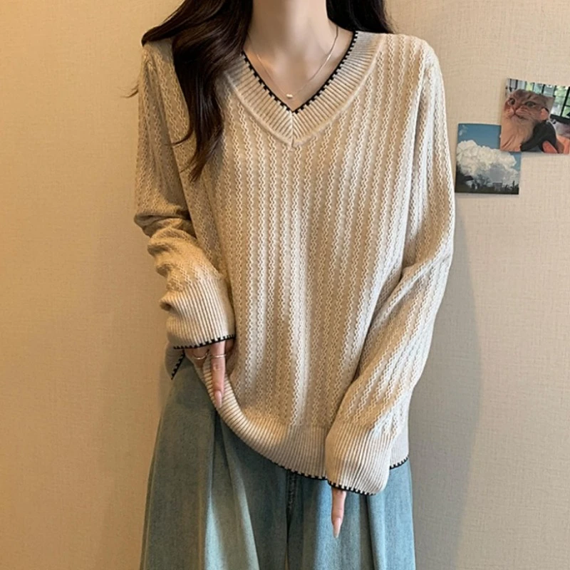 大码慵懒风宽松V领打底毛衣女春秋胖M宽松显瘦百搭洋气针织衫上衣