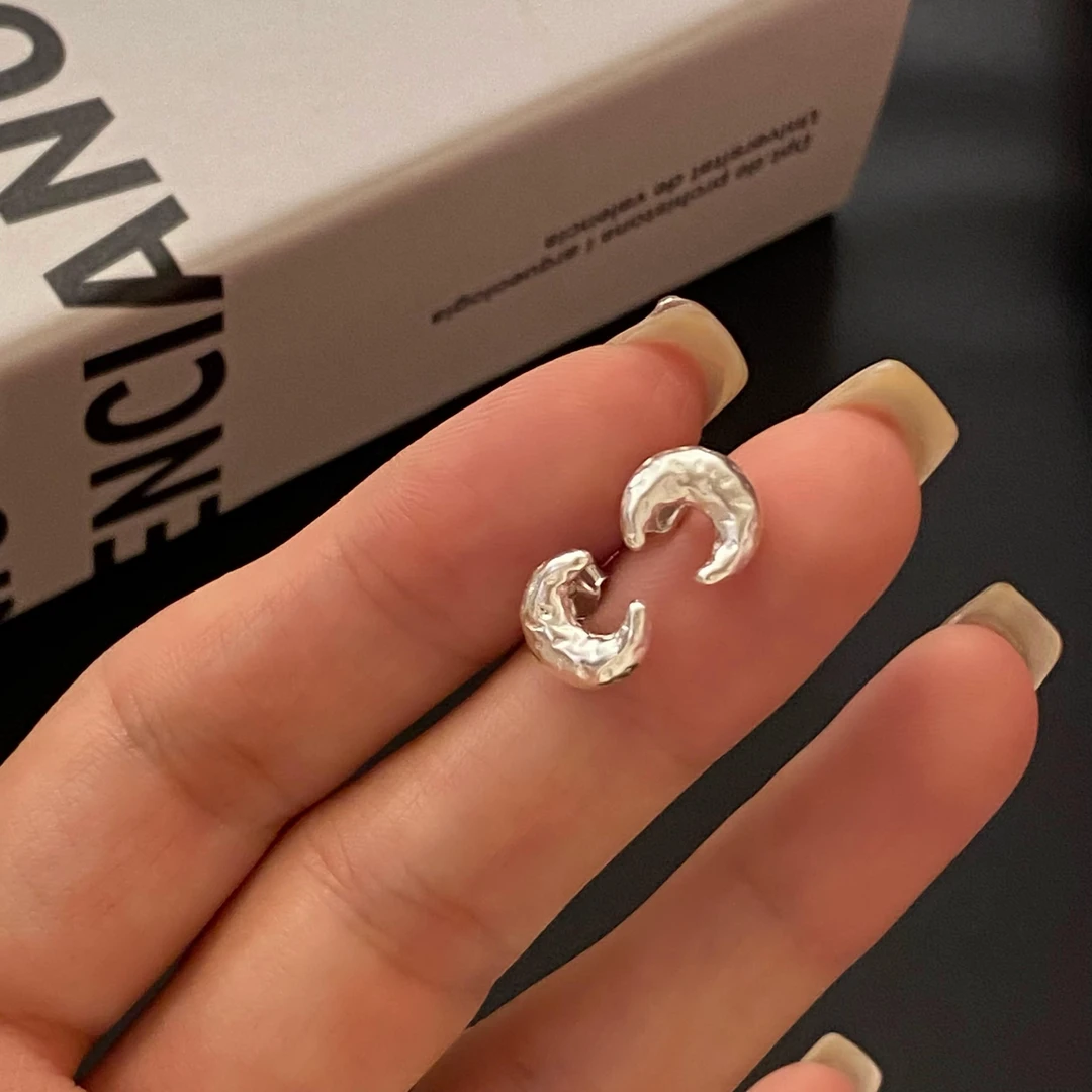 925银耳饰 《一对月亮》捶打纹小月亮气质百搭简约个性耳钉