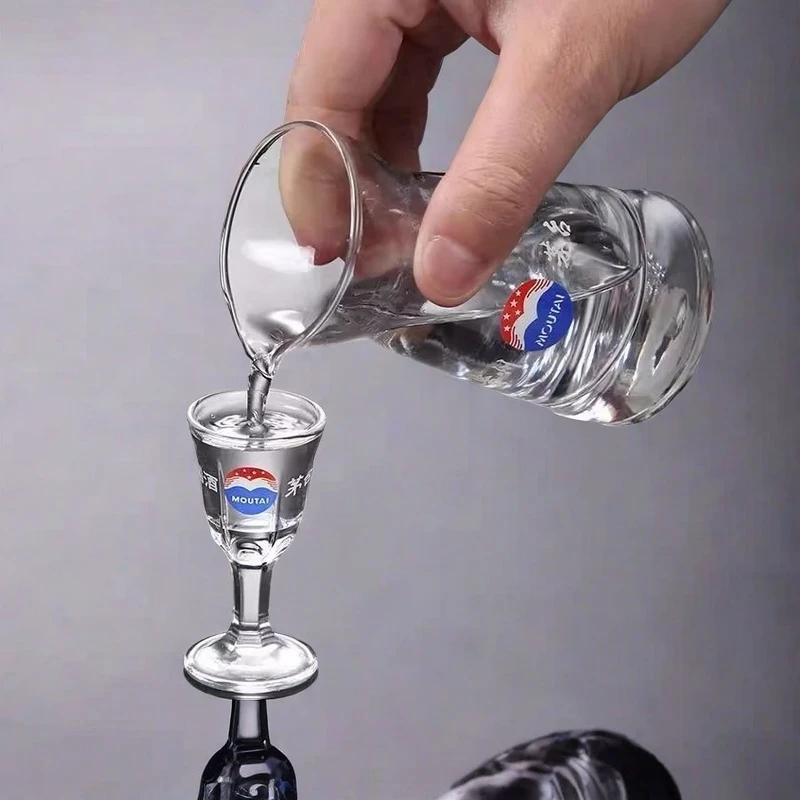 茅台杯酒具白酒烈酒杯10ml小酒杯白酒分酒器套装一口杯中式小酒盅