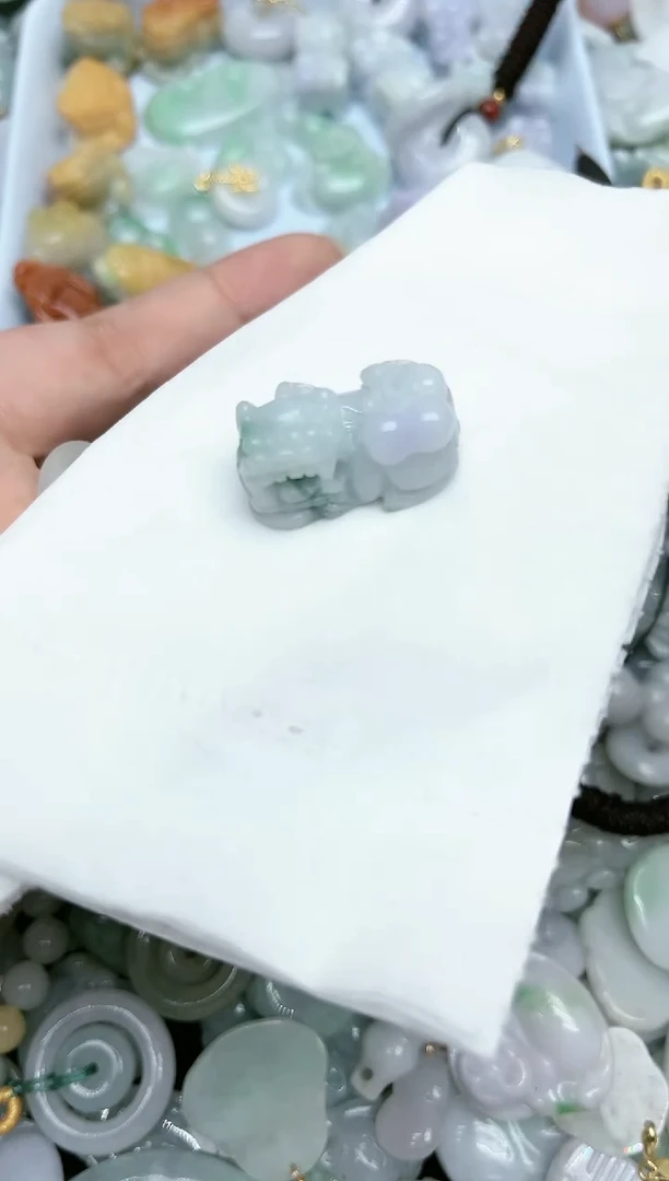 【闪购商品】翡翠颈饰未镶嵌天然缅甸A货翡翠吊坠
