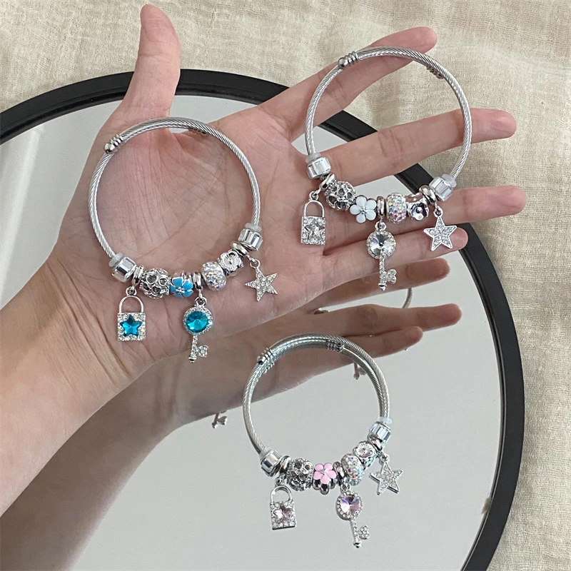 不锈钢合成锆石手镯 高颜值小众设计感轻奢星星钥匙镶钻diy手镯女