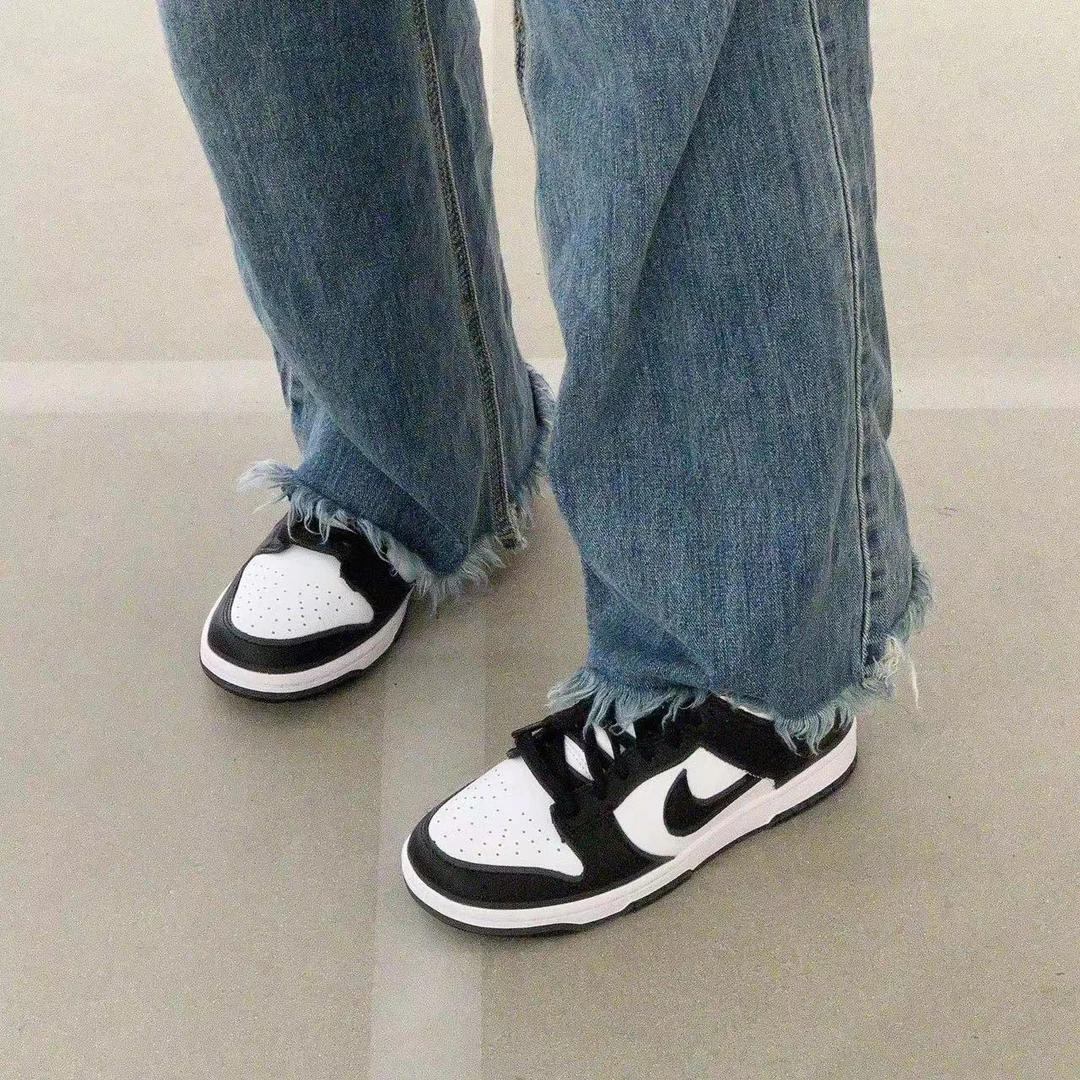 NIKE/耐克 黑白熊猫 DUNK LOW GS CW1590-100