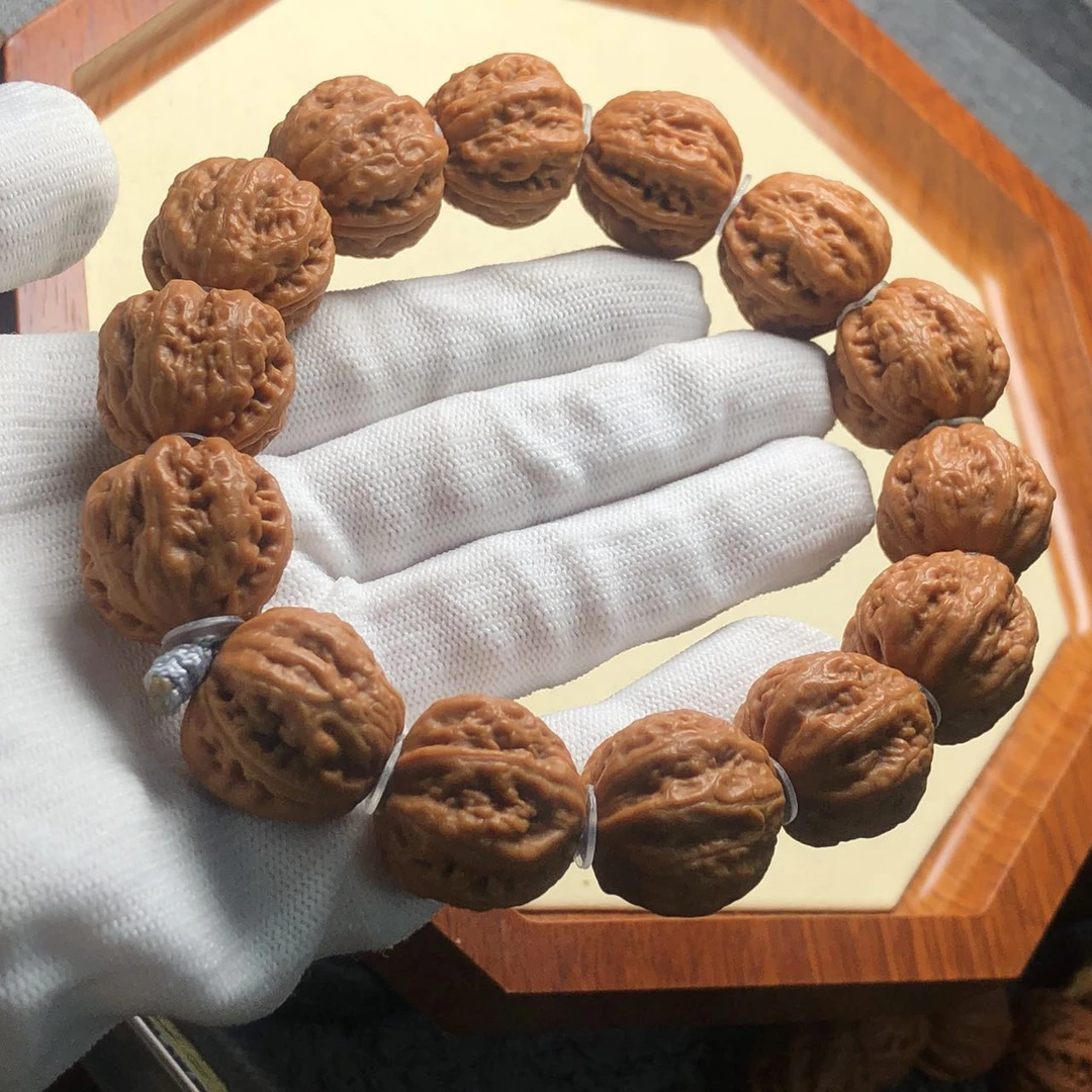 粗筋京八棱22左右文玩核桃手持012