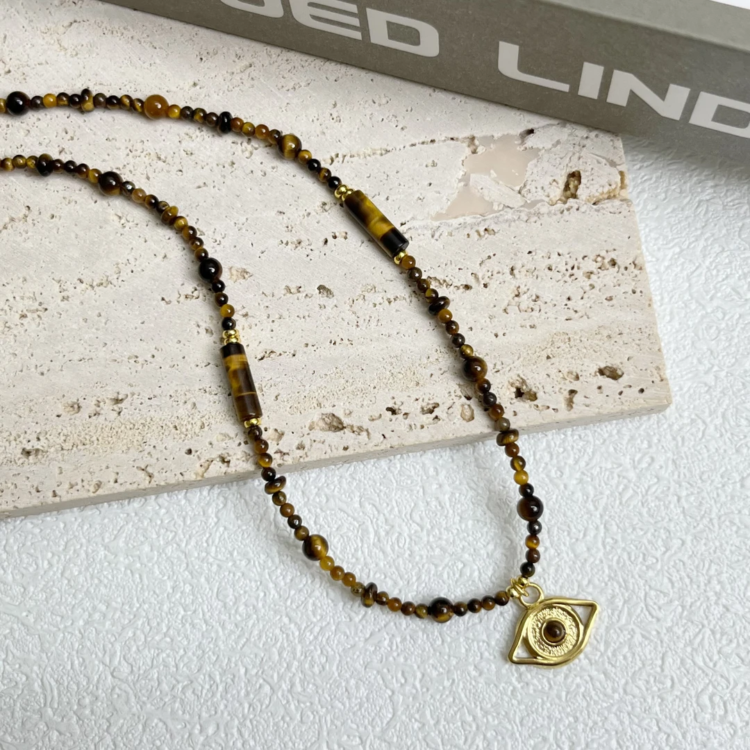 xx065秋冬美拉德虎眼眼睛吊坠小众复古锁骨链