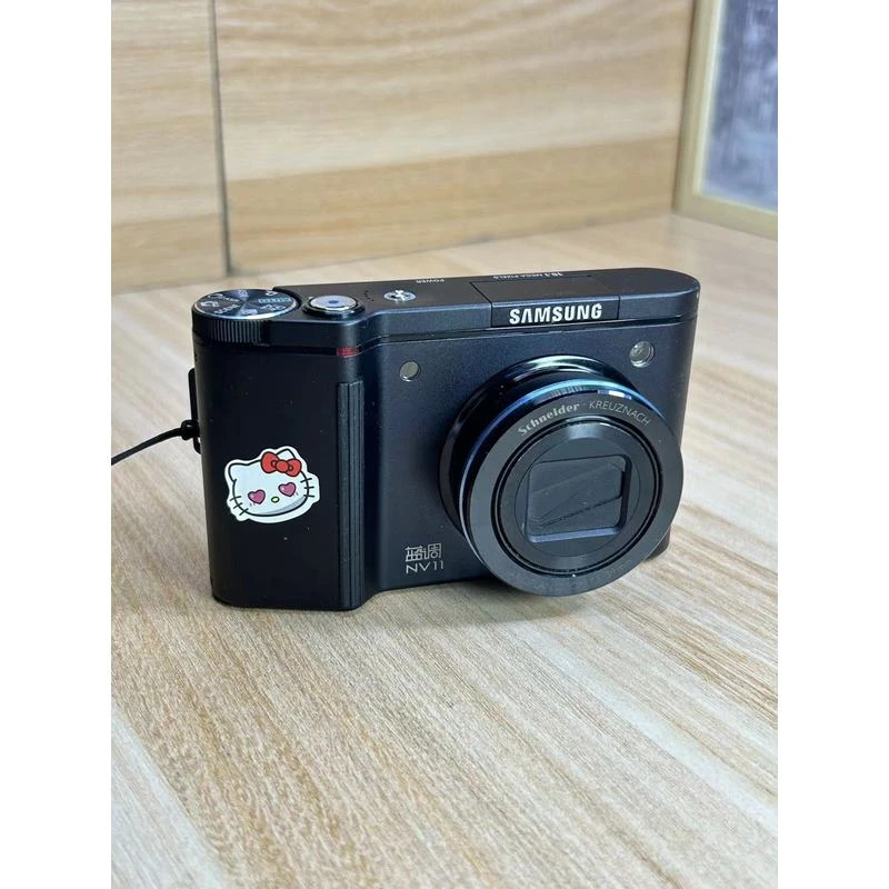 90新 Samsung/三星 NV11开启闪光灯很柔和CCD相机101035