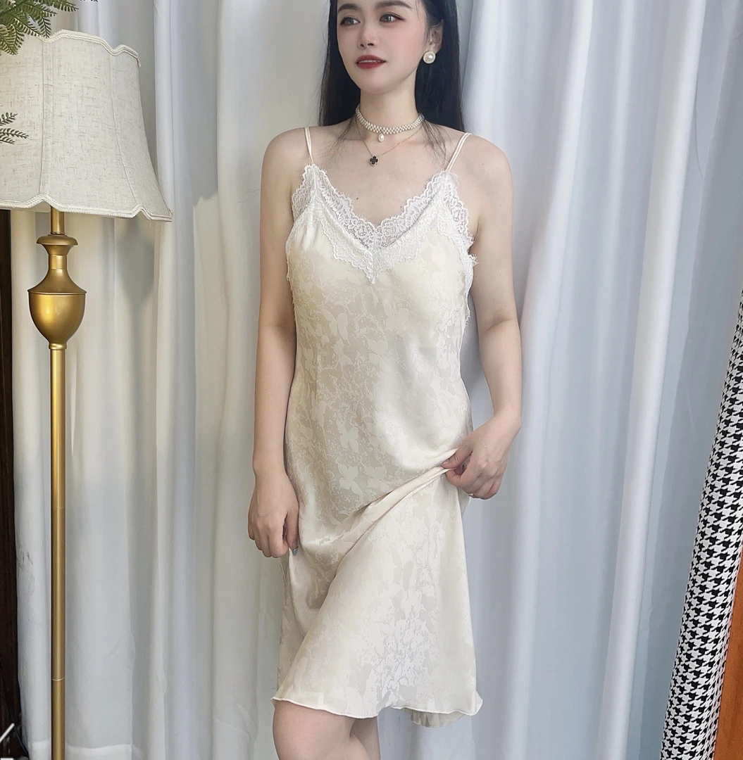 【听说】带胸垫性感吊带睡裙法式宫廷风美背睡衣女长款睡裙夏