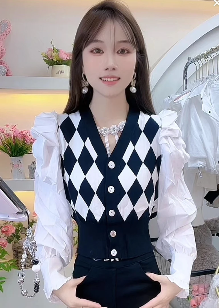 1323#秋款菱格显瘦开衫上衣