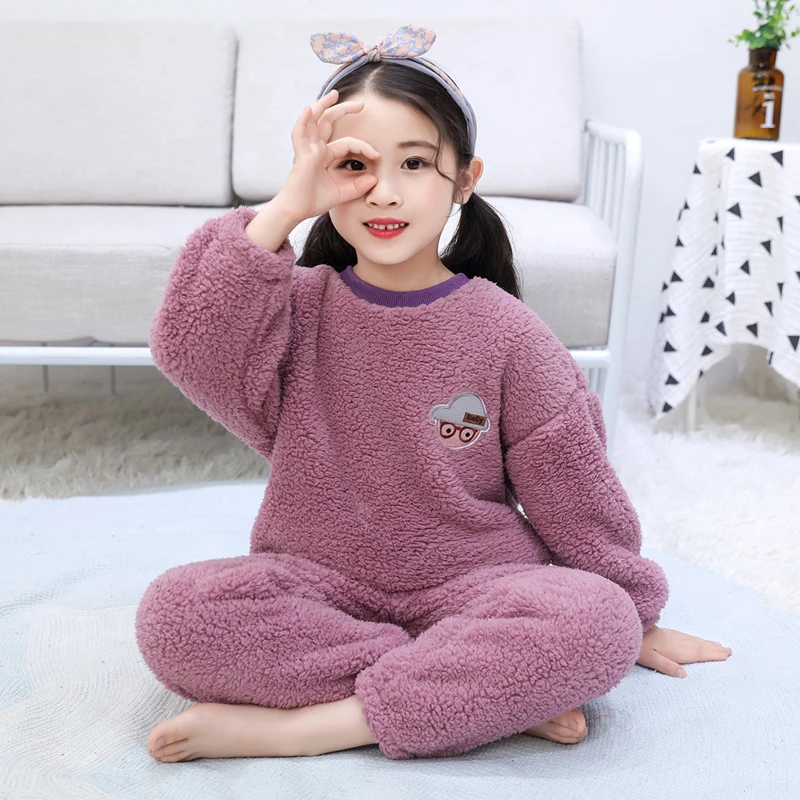 秋冬季儿童法兰绒圆领加绒睡衣女童男孩保暖羊羔绒套装宝宝家居服