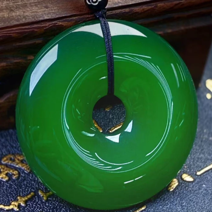 277848/天然玛瑙冰种翠绿色高货平安扣平平安安吊坠 一件发