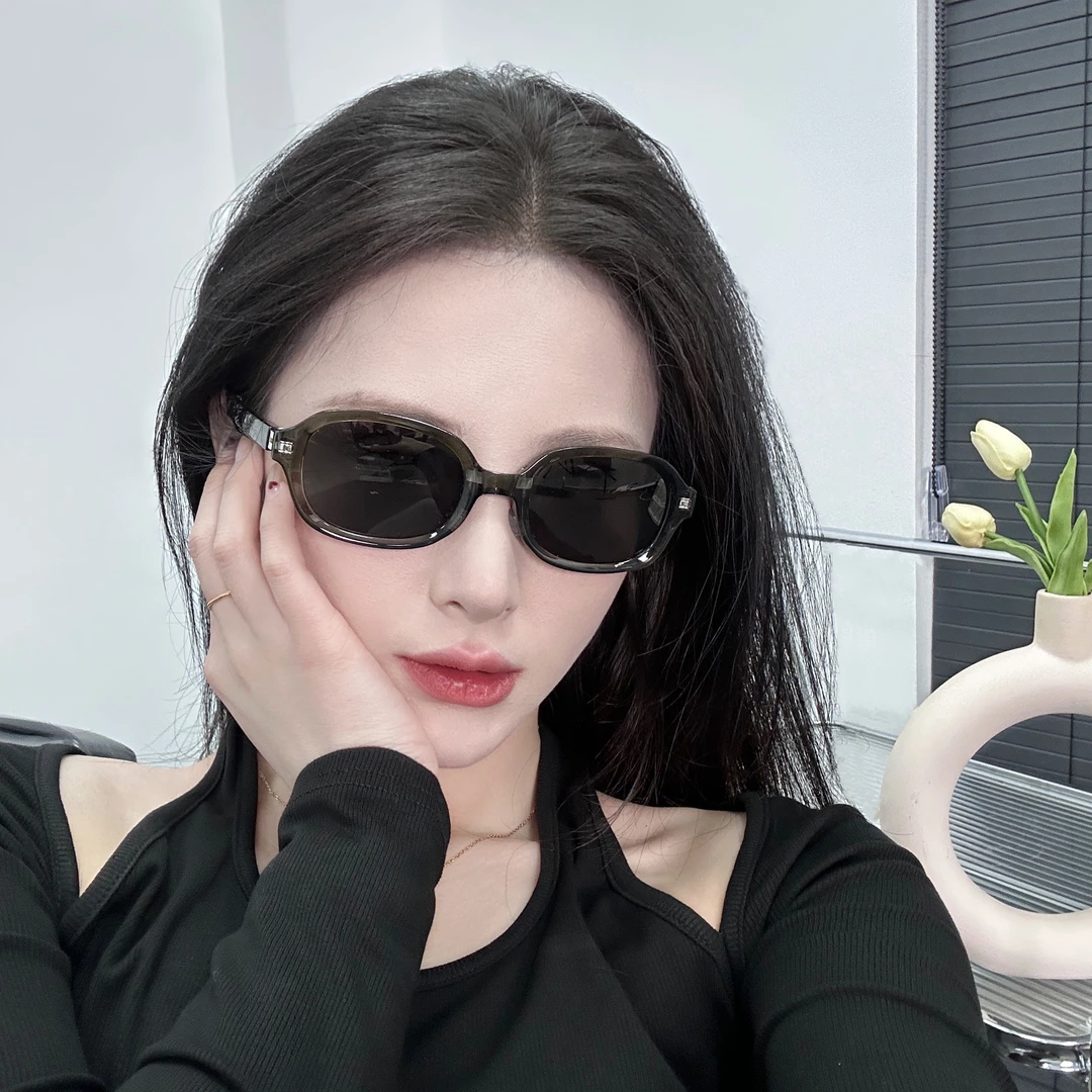 太一 小框百搭时尚折叠180°椭圆墨镜太阳镜开车偏光潮流防紫外线