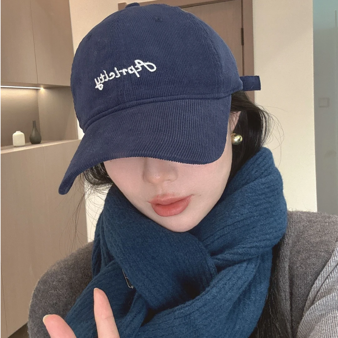 2025新款灯芯绒刺绣字母鸭舌帽子男女同款复古宽帽檐棒球帽显脸小