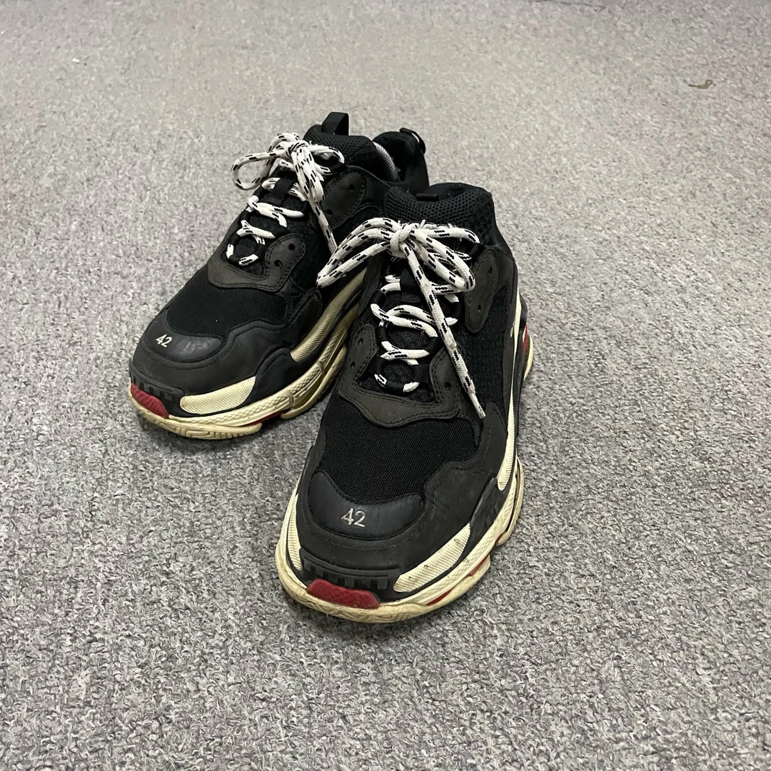 Balenciaga 巴黎世家 triple s 黑红老爹鞋 42码/7新/公价7000/