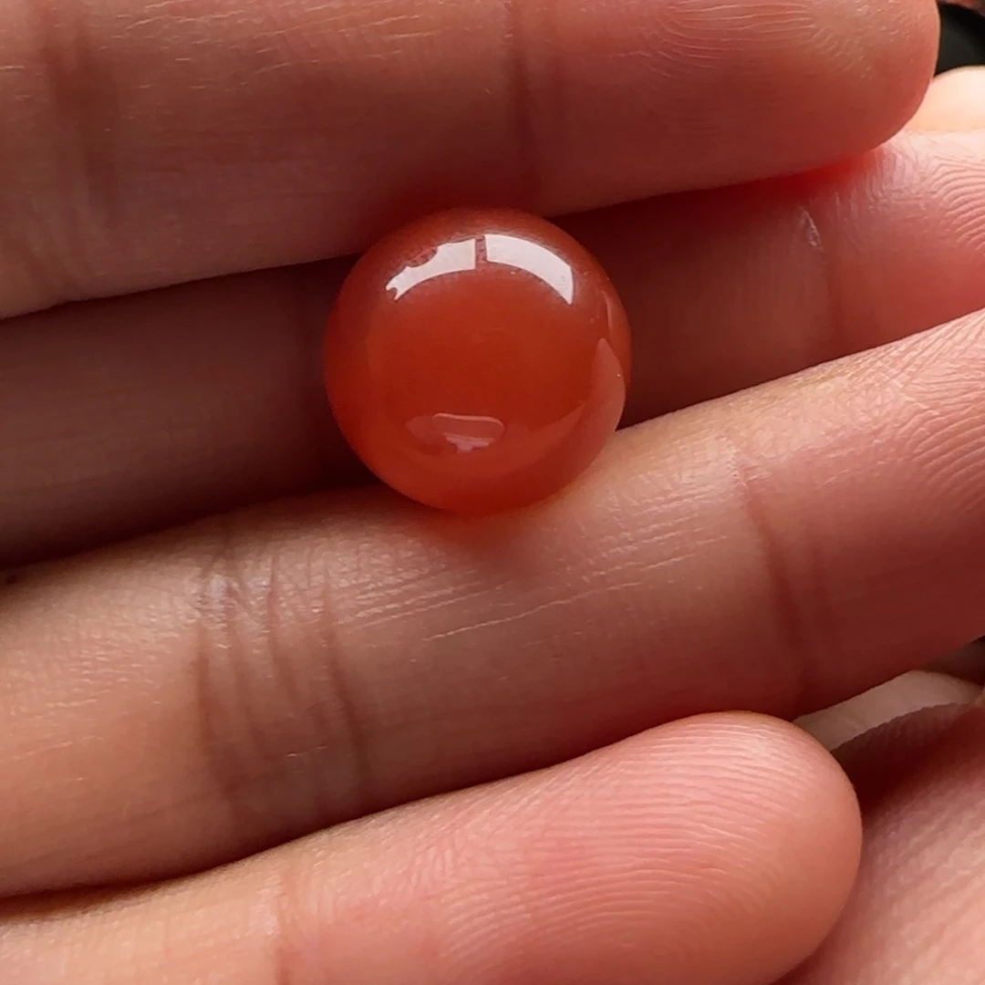 南红玛瑙圆珠12.2未镶嵌残**尊