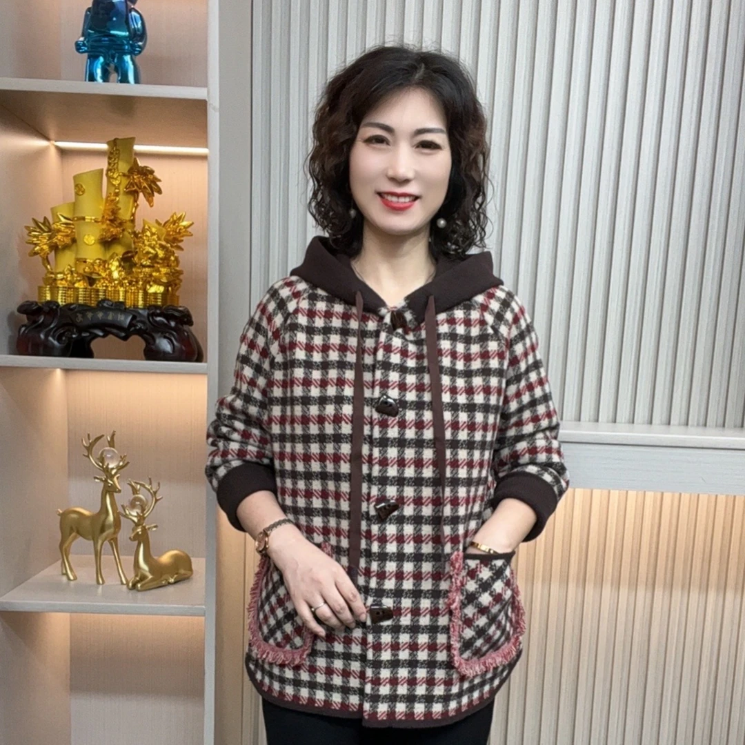 中老年妈妈装高贵上档次秋冬款外套宽松气质百搭显瘦长袖休闲大码