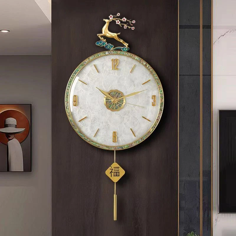 2025轻奢祥云鹿挂钟客厅家用时尚创意贝壳时钟挂墙高档装饰钟表