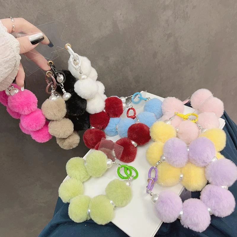 日韩毛绒款手机挂链潮流ins短款手绳手环通用手机壳ccd相机挂饰链