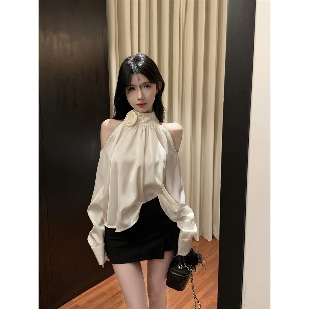 小香风名媛缎面衬衫女秋季纯欲辣妹露肩上衣高级感宫廷风挂脖衬衣