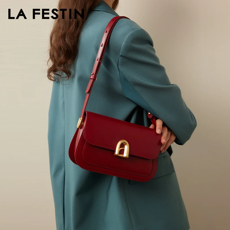 拉菲斯汀A字门方包新款高级感单肩斜挎包女小众通勤腋下包621880