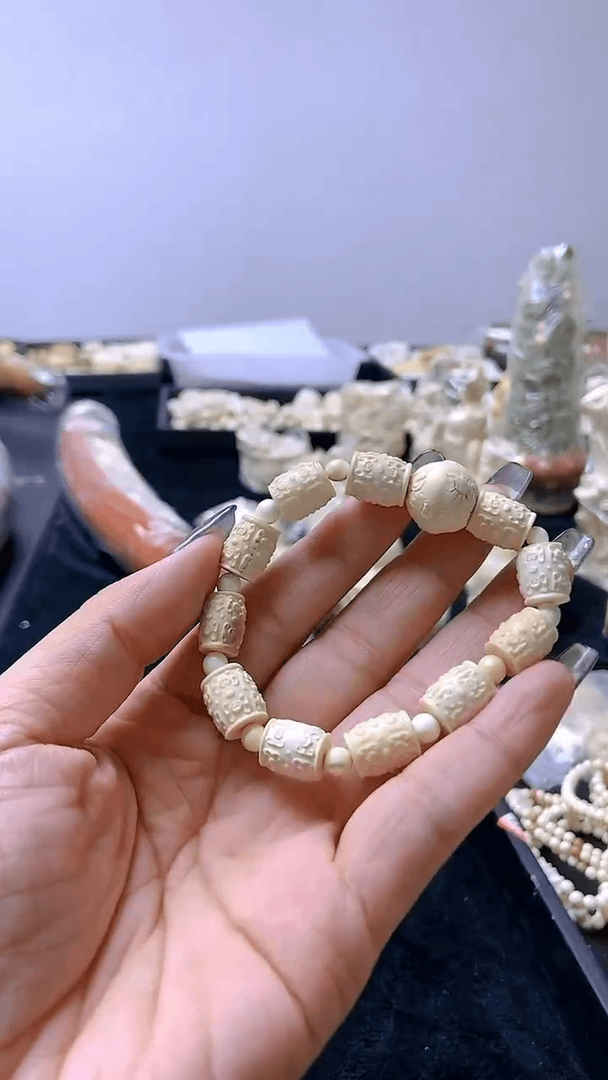 【闪购商品】猛犸根雕47