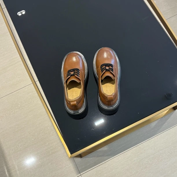 2024年新款厚底百搭时尚绑带里外全皮德比鞋13111