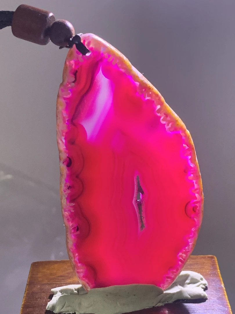 天然巴西玛瑙原石切片粉色正品珠宝1705尺寸82/40/5mm