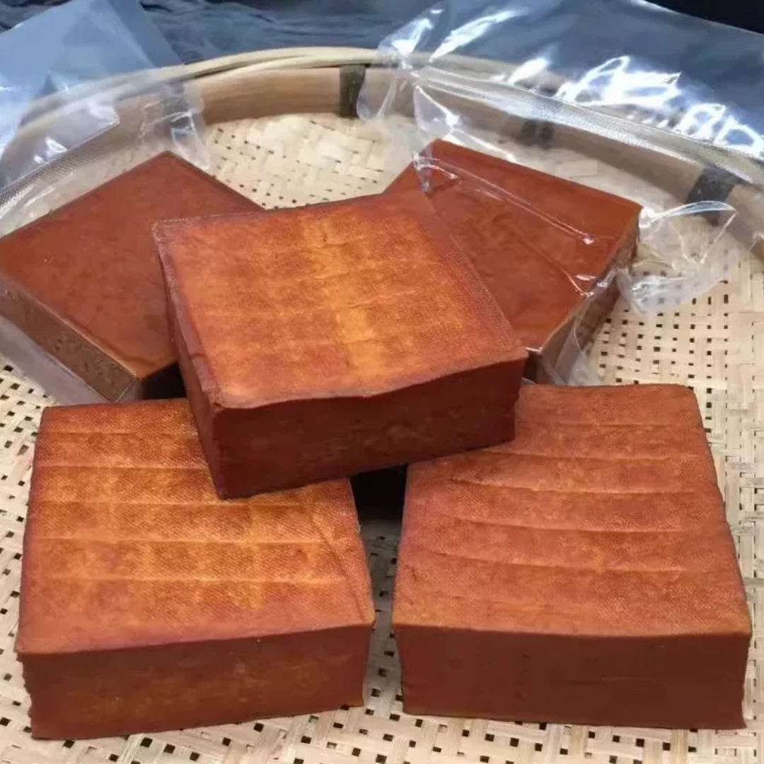 【苗家优品】4块 湘西农村精选豆腐 烟熏豆腐 精品烟熏干豆腐