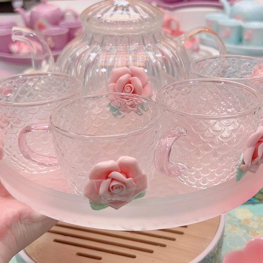 陶瓷。套装。