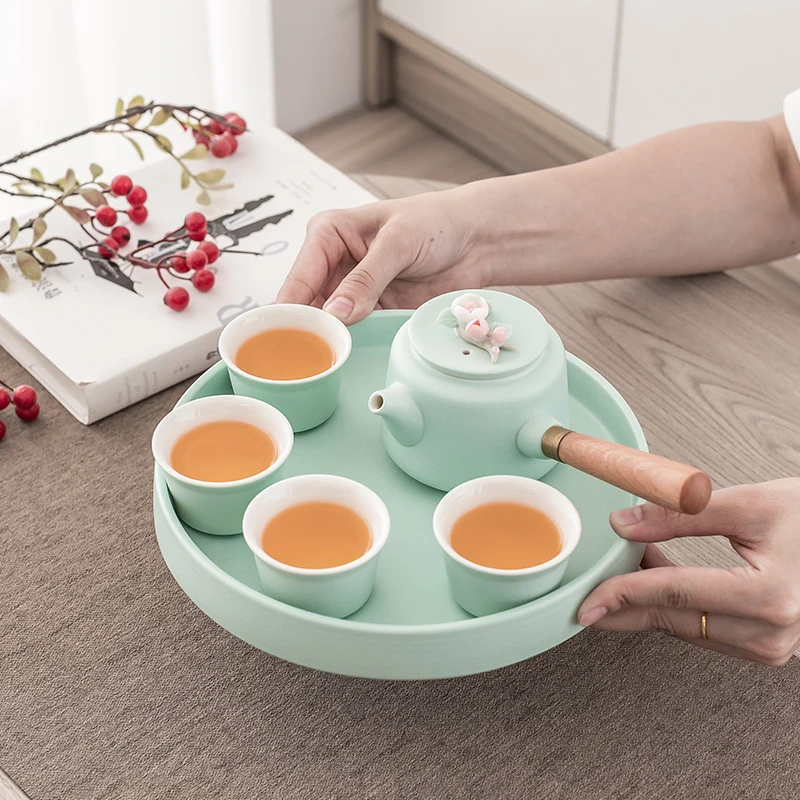 陶燃居手工捏花牛油果绿侧把壶圆形陶瓷简约便携茶具小清新设计