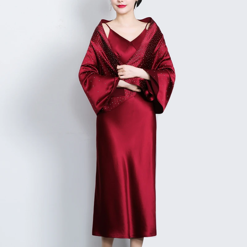 新款婚宴婚礼时尚女装宴会气质高贵均码烫钻年会醋酸缎披肩百搭