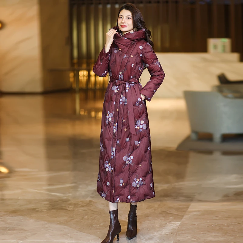 印花刺绣羽绒服女长款冬季过膝2026新款白鸭绒外套加厚时尚洋气长